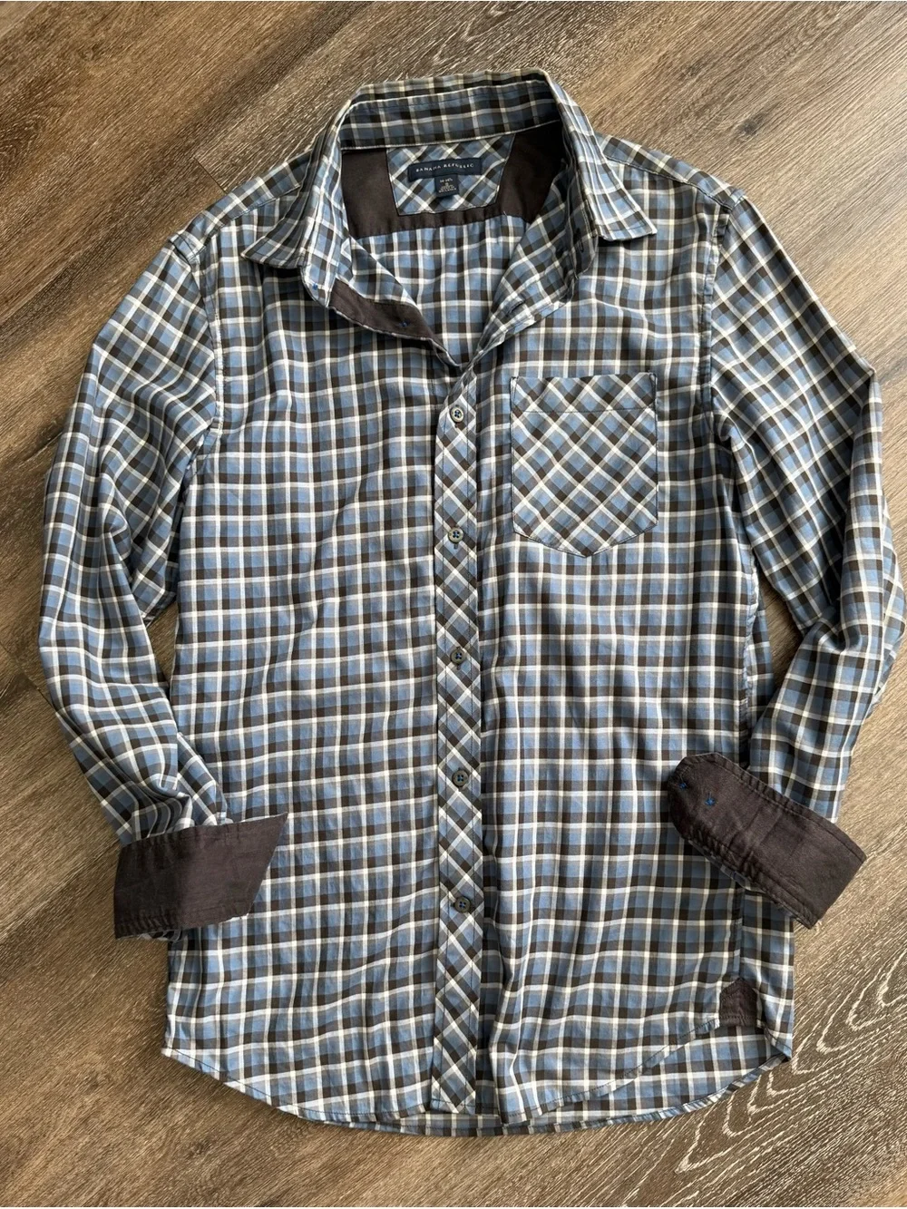 Banana Republic Plaid Button Front Shirt Men’s Small Blue Brown Soft Cotton